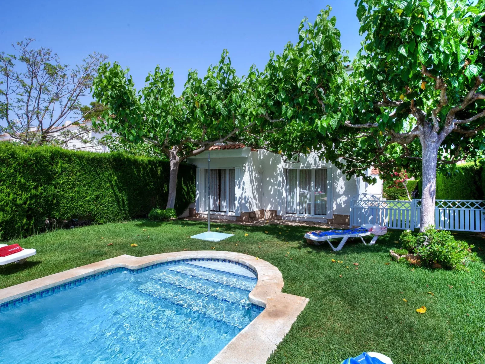 Montalt VI-Outside