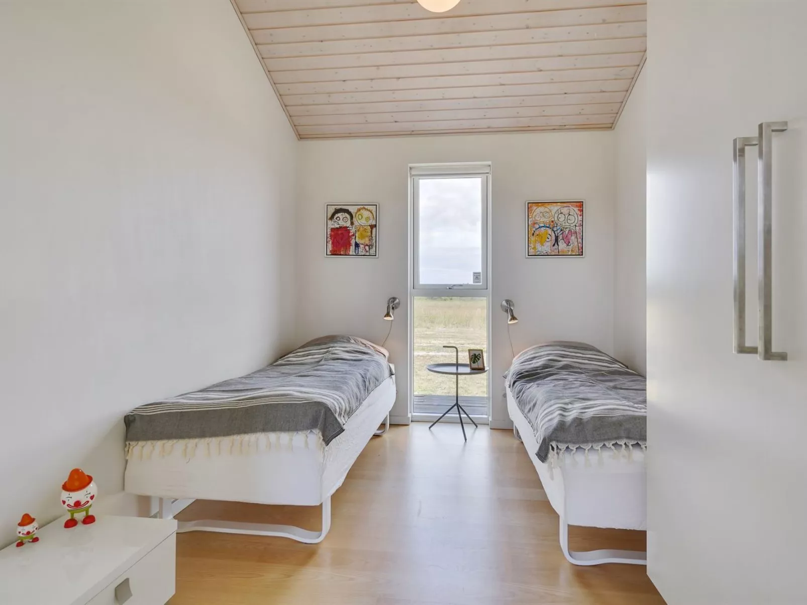 "Meino" - 1.4km from the sea-Inside
