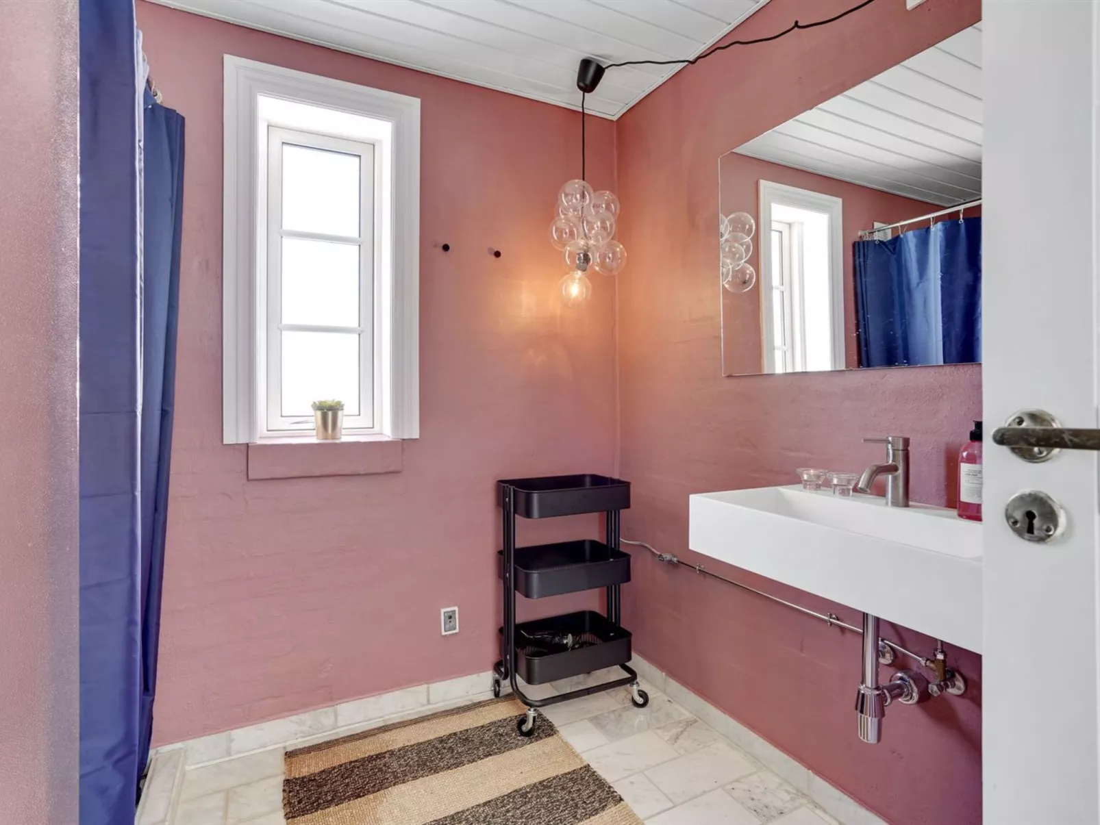 "Bernice" - 150m from the sea-Inside
