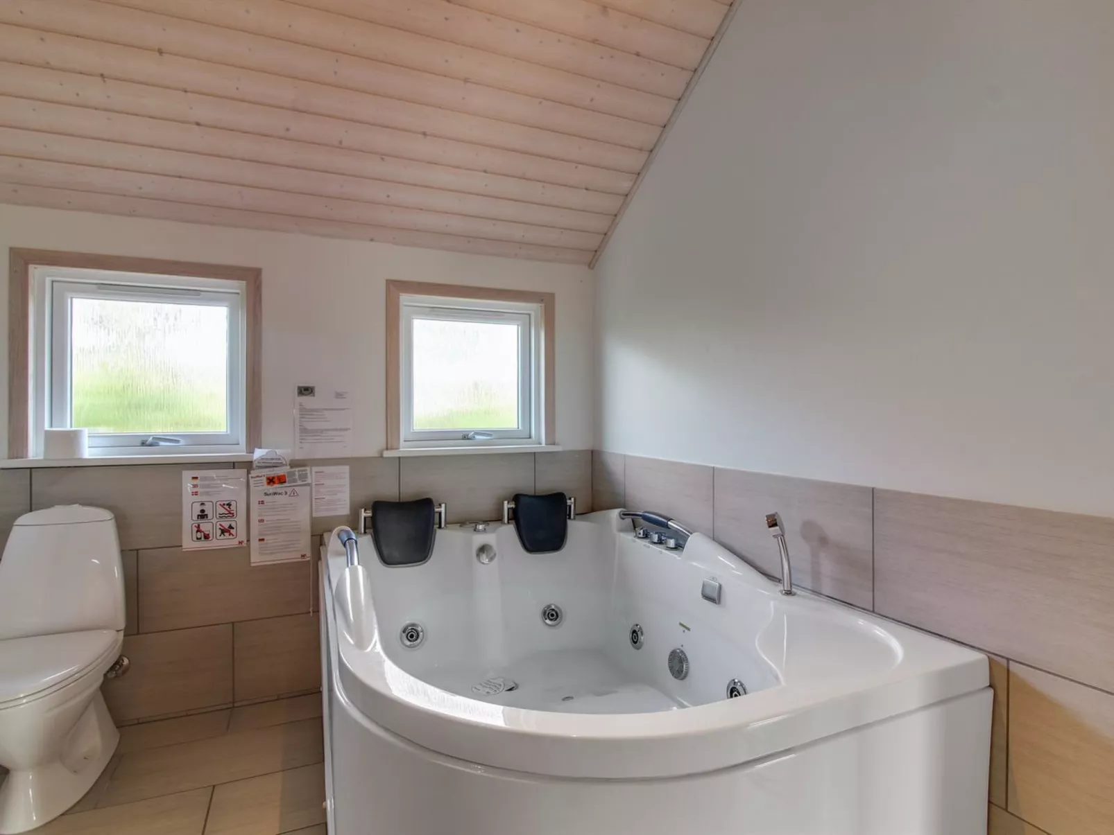 "Naida" - 850m from the sea-Inside