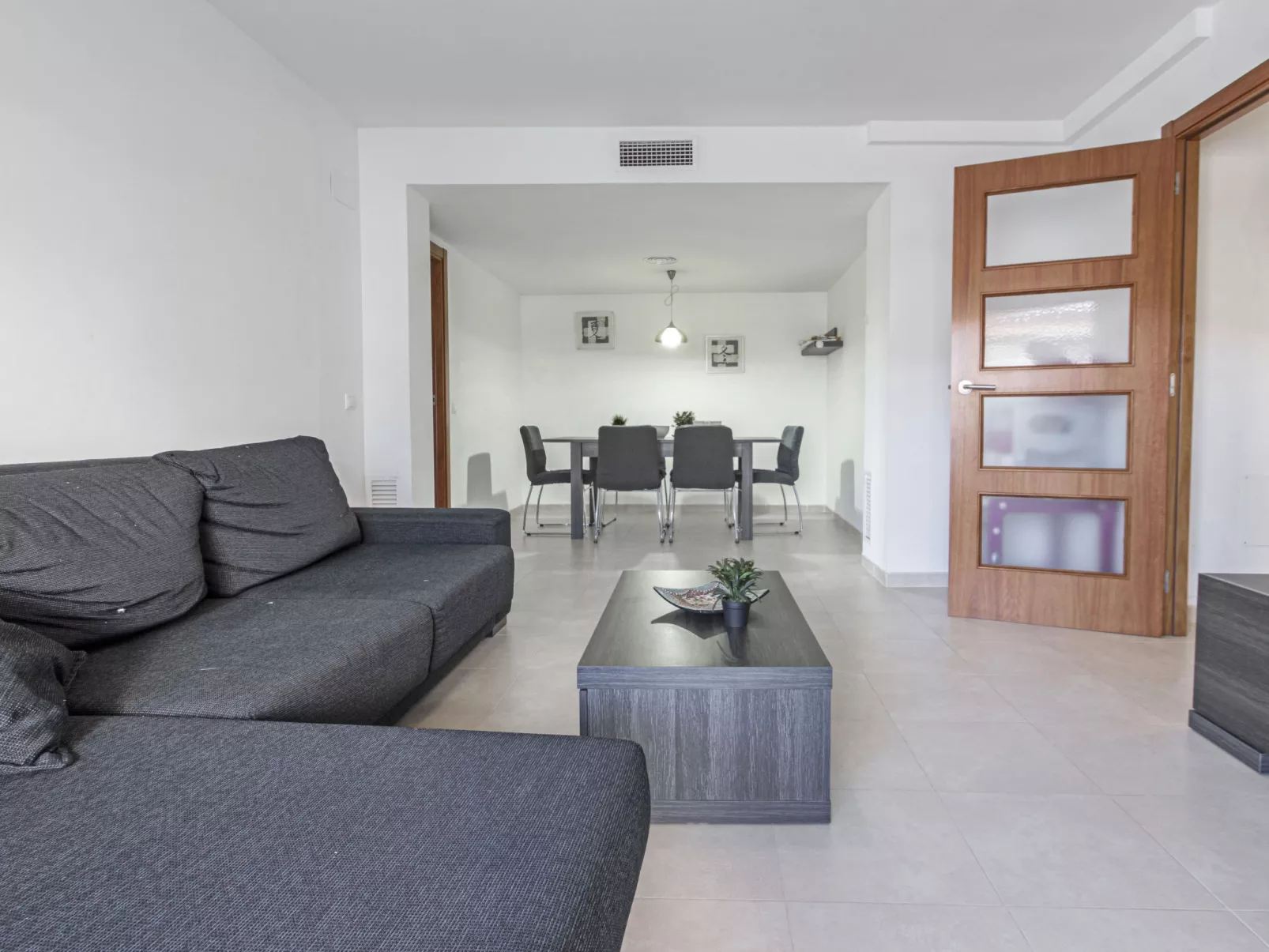 Oliveres-Inside