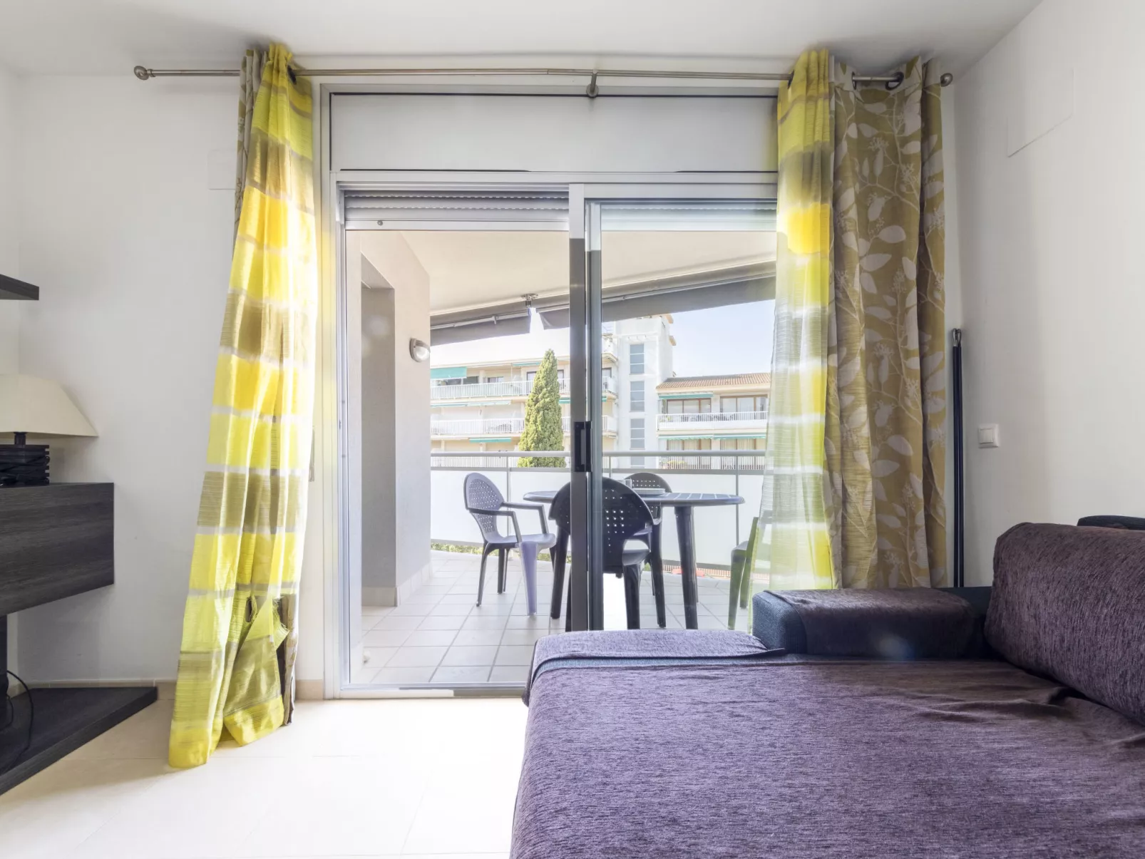 Oliveres-Inside