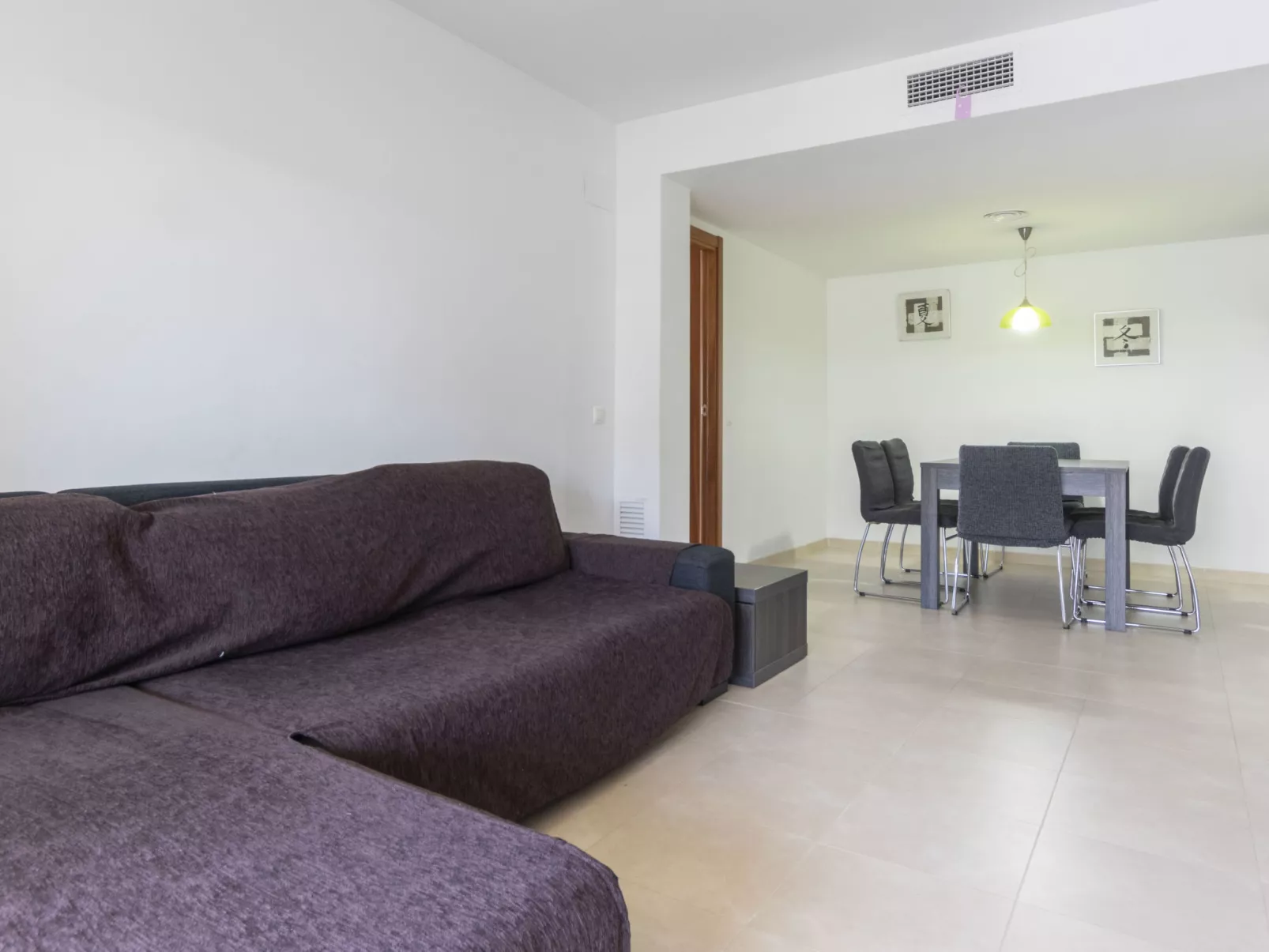 Oliveres-Inside