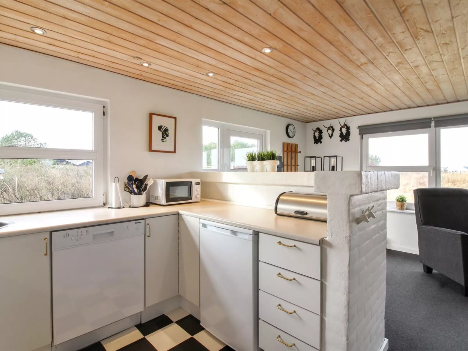 "Lica" - 600m from the sea-Inside