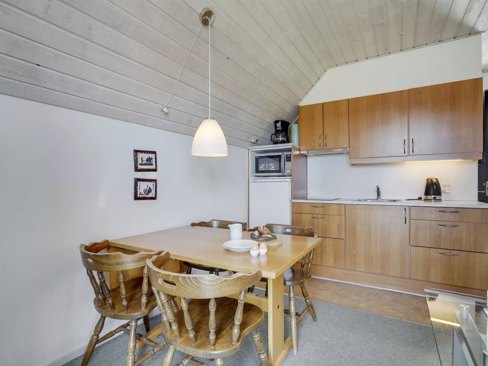"Otto" - 2.3km from the sea-Inside