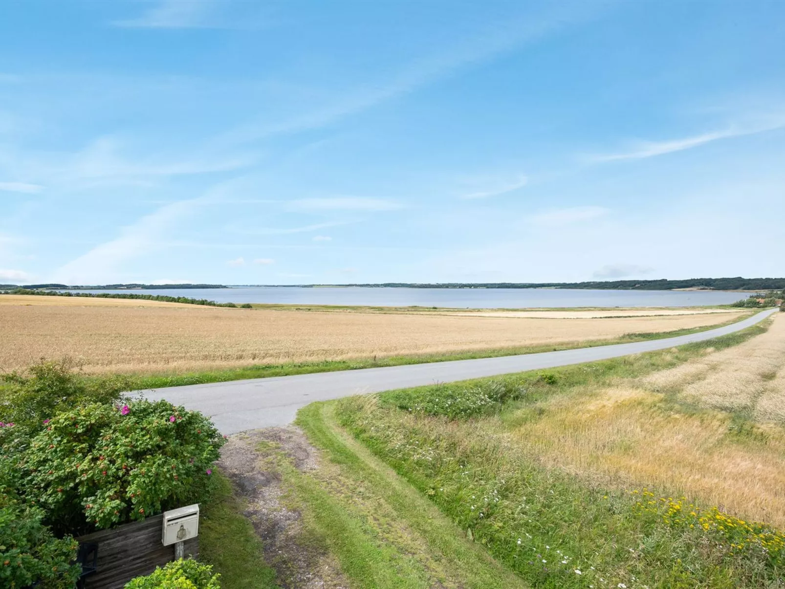"Ephra" - 250m to the inlet-Outside