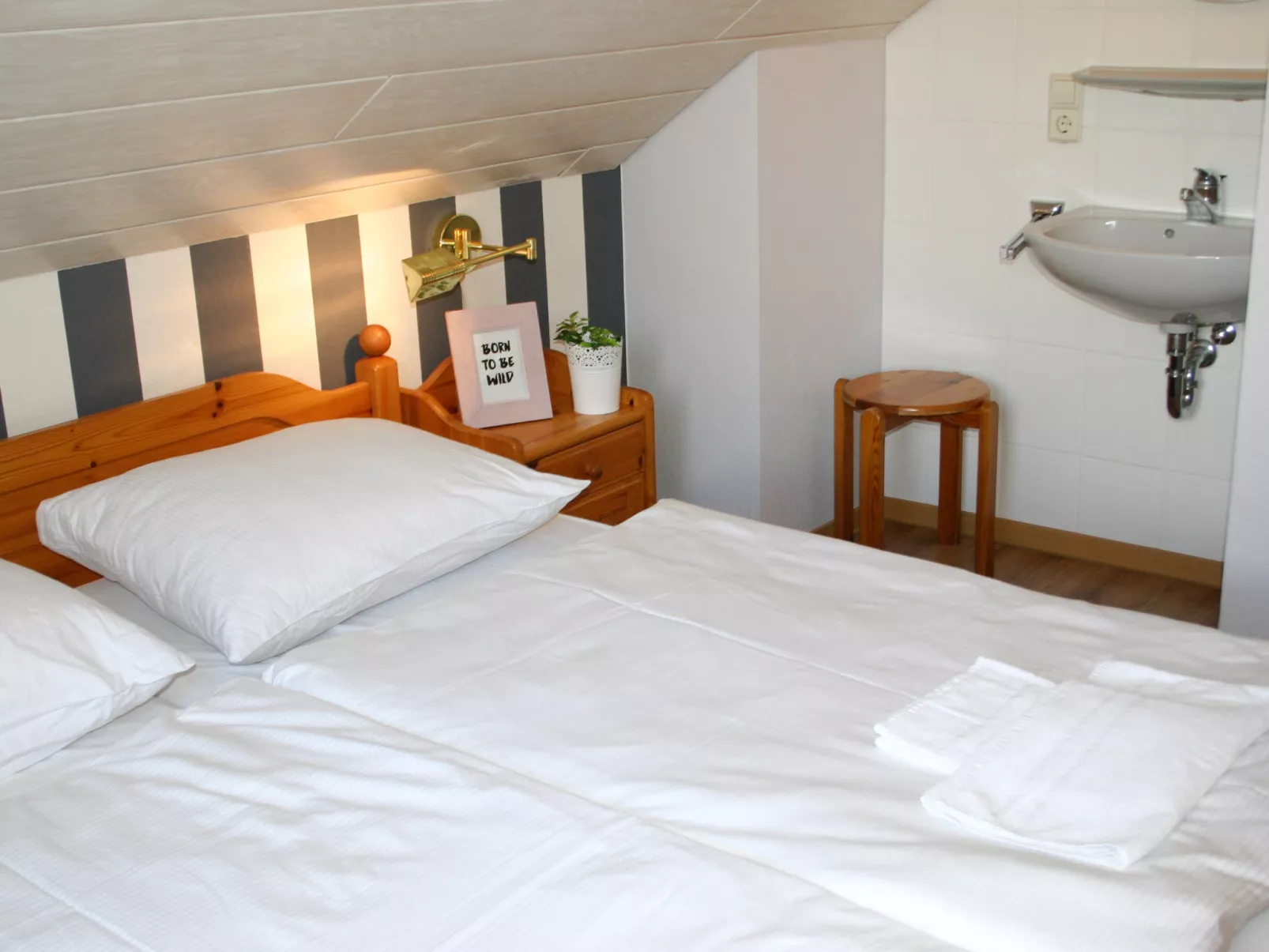 Dorf 4/ Haus 27-Inside