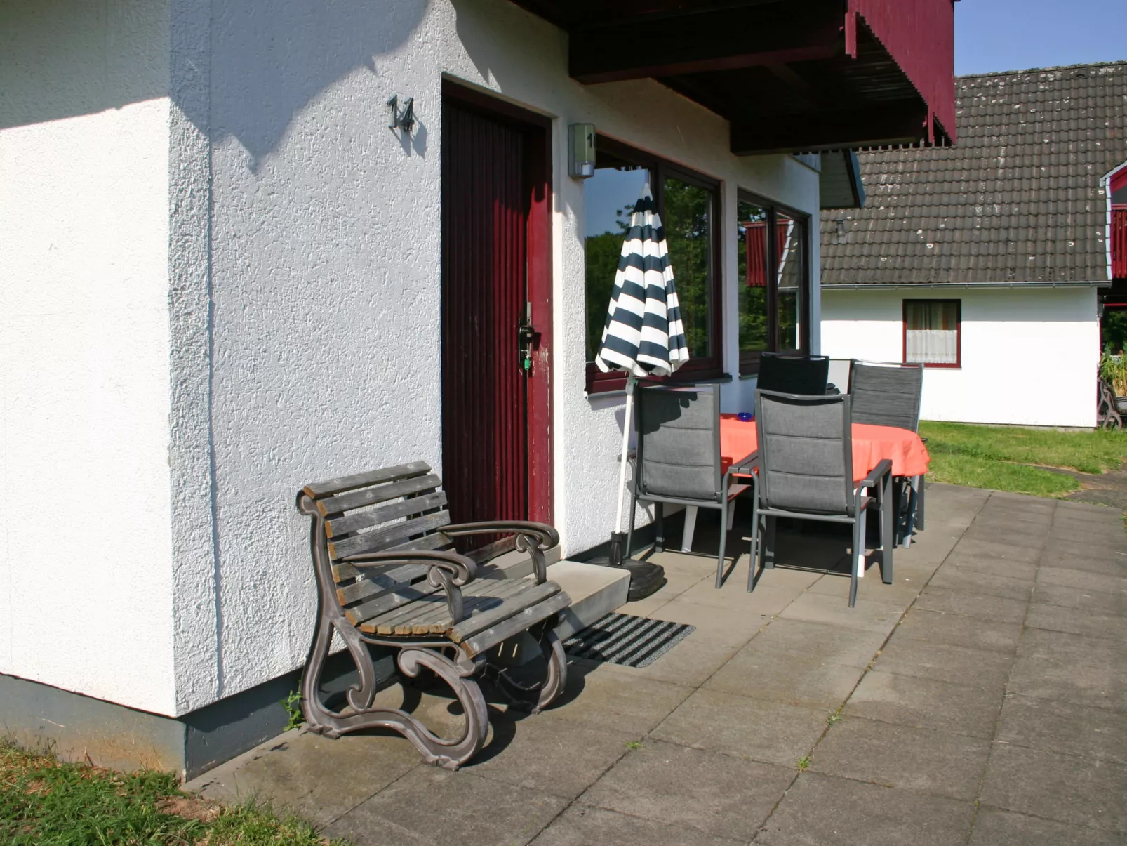 Dorf 1/Haus 14-Drinnen