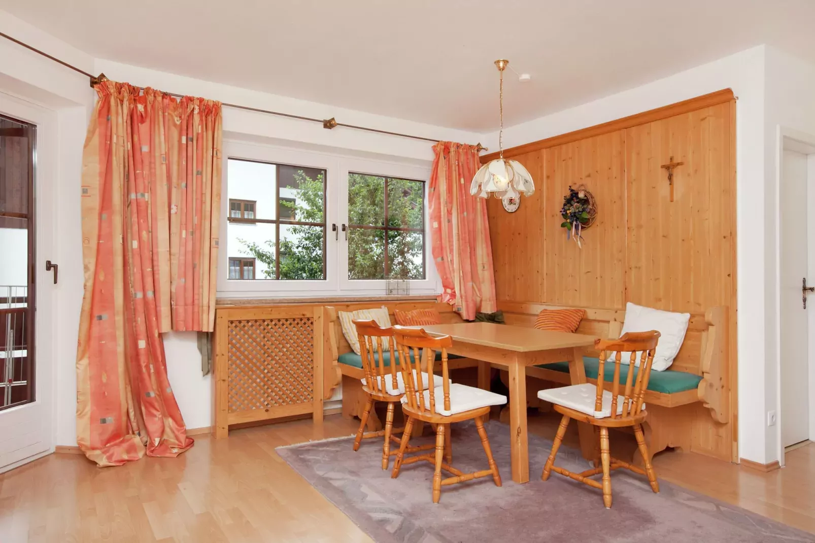 Haus Tirol-Salon