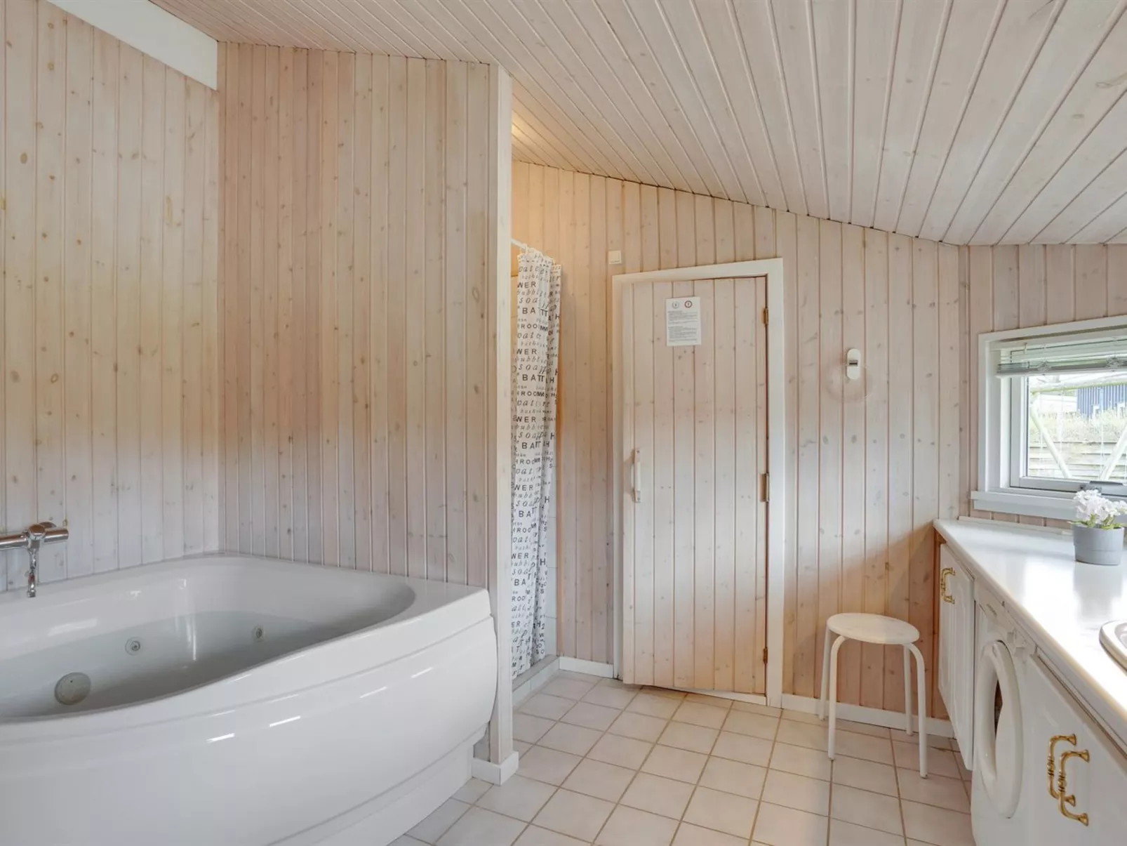"Justiina" - 800m from the sea-Inside