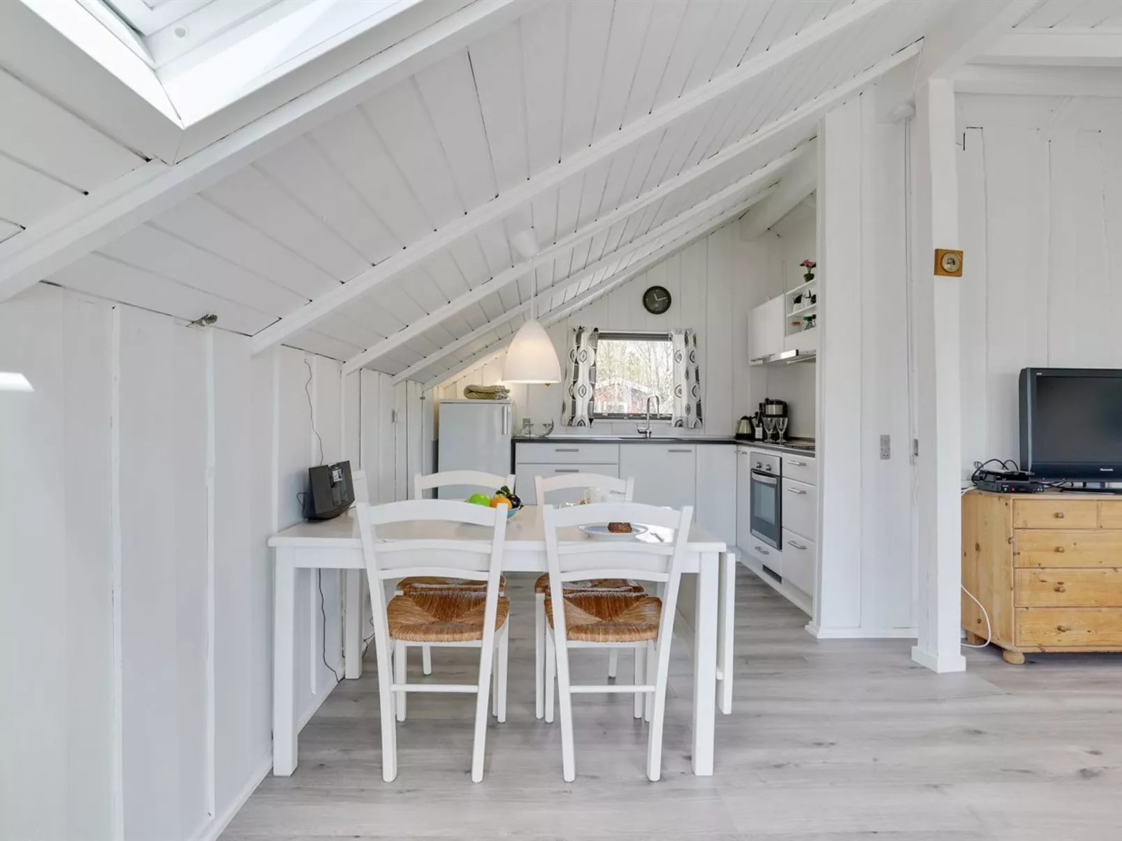 "Roderich" - 400m from the sea-Inside