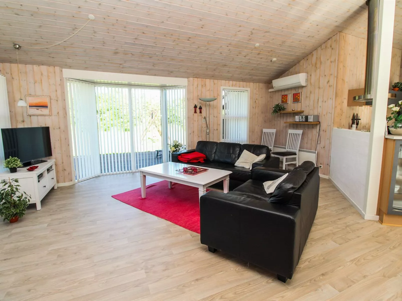 "Beeke" - 1.4km from the sea-Inside