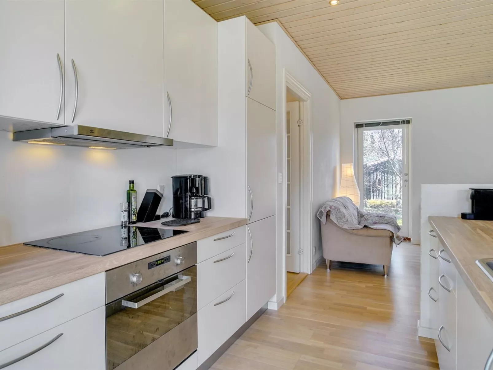 "Pietari" - 1.2km from the sea-Drinnen