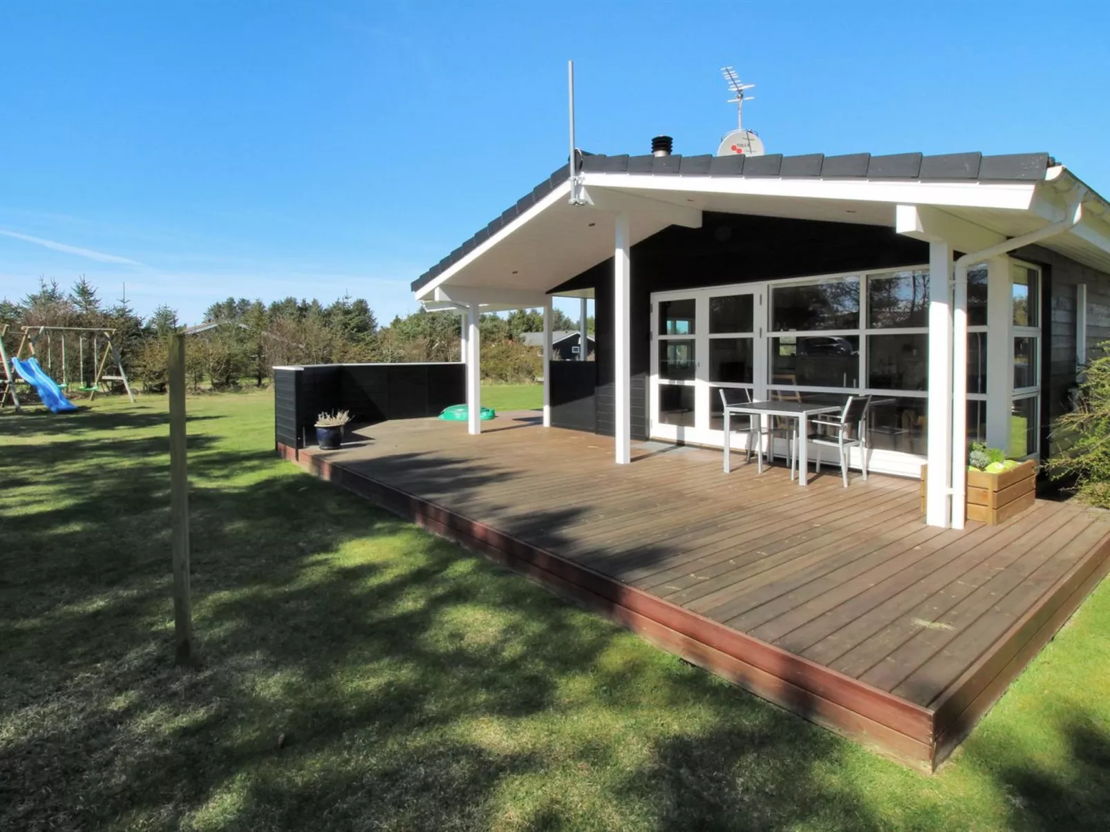"Troels" - 750m from the sea-Outside