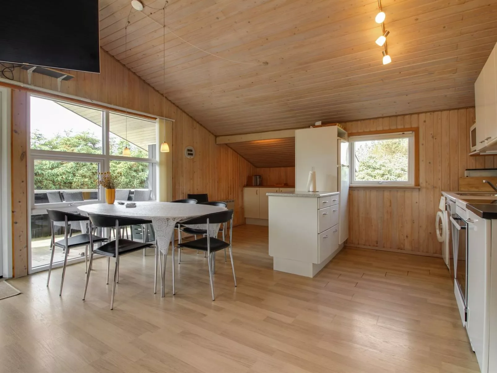 "Guja" - 1km from the sea-Inside