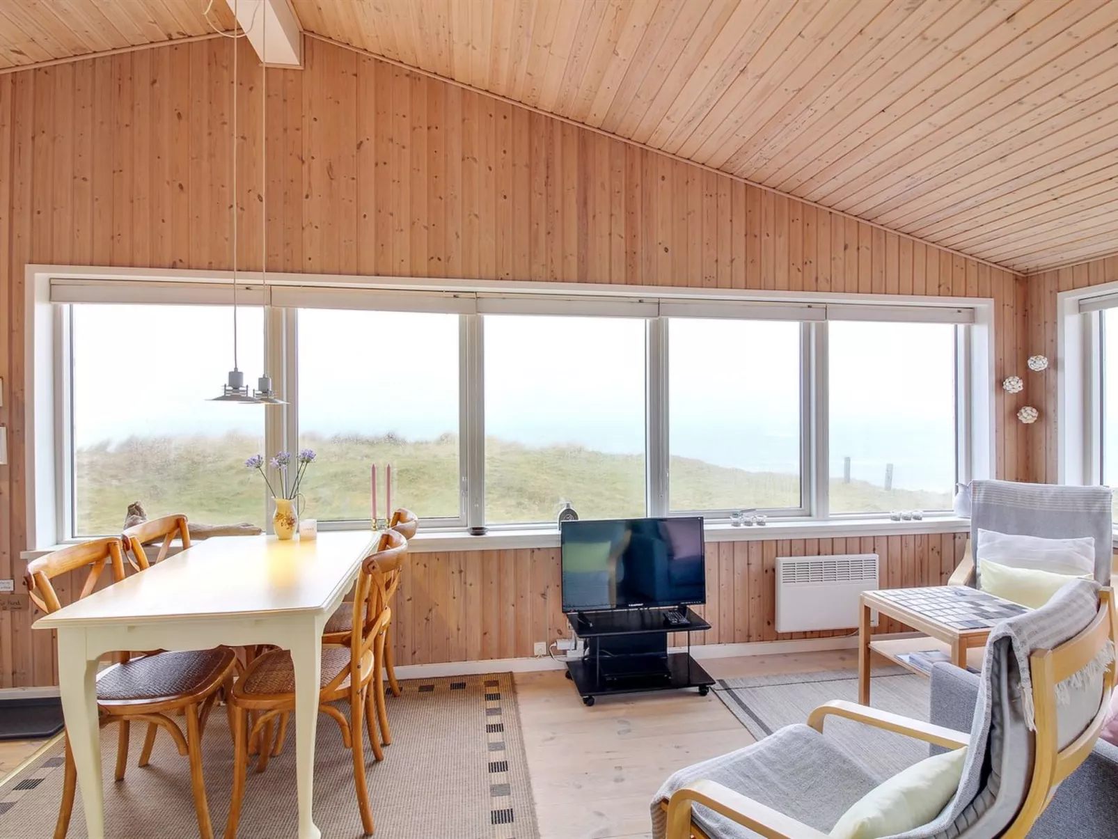"Freydis" - 92m from the sea-Inside