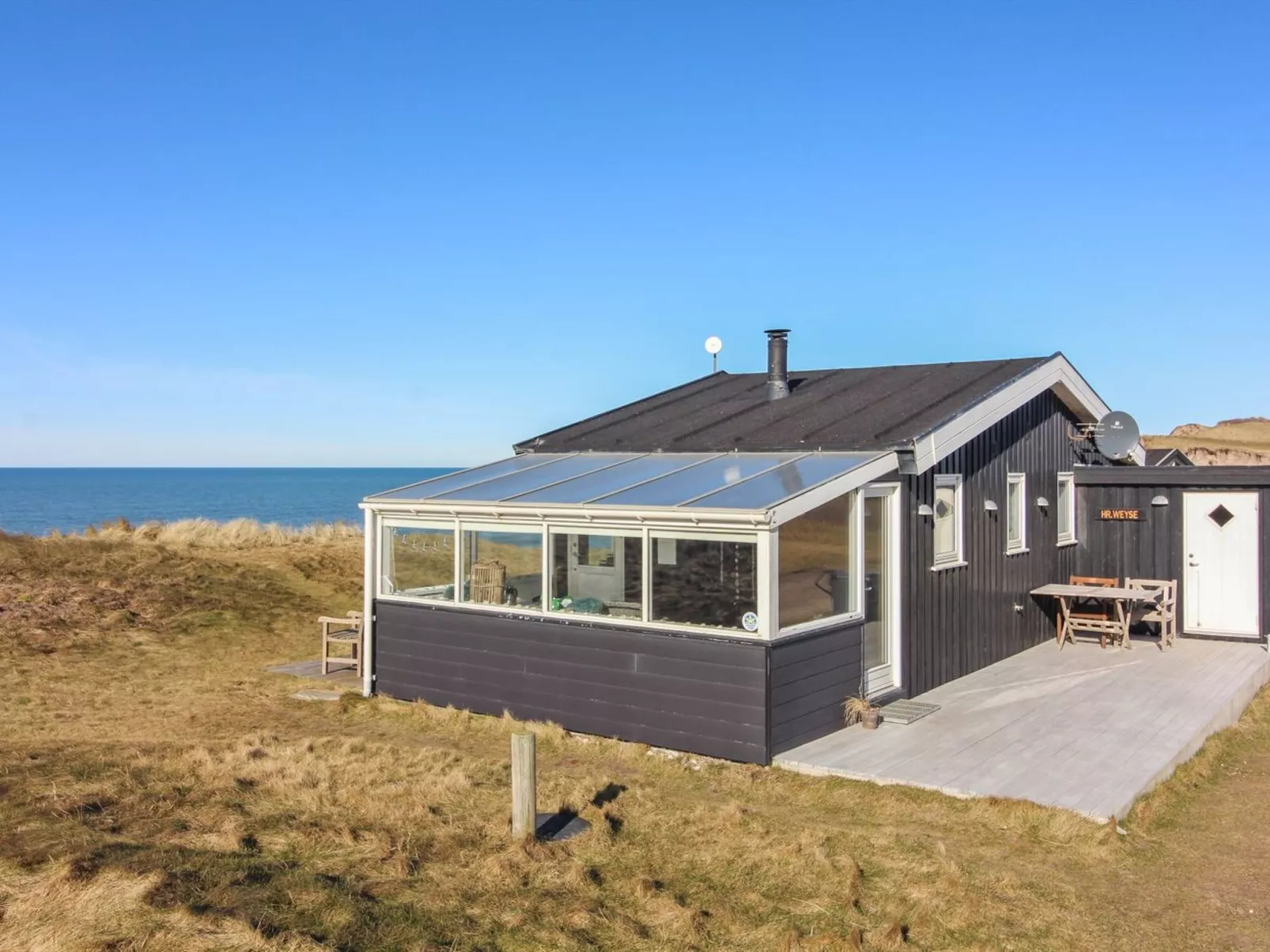 "Freydis" - 92m from the sea-Outside
