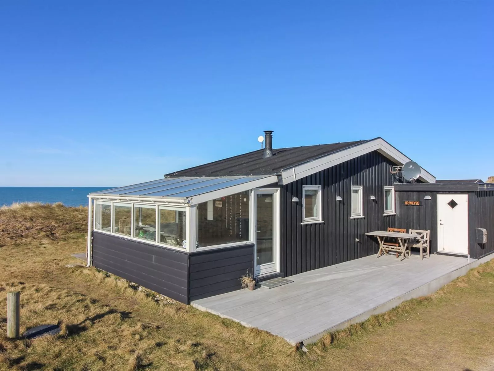 "Freydis" - 92m from the sea-Outside