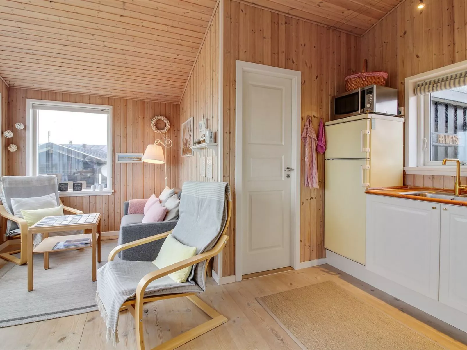"Freydis" - 92m from the sea-Inside
