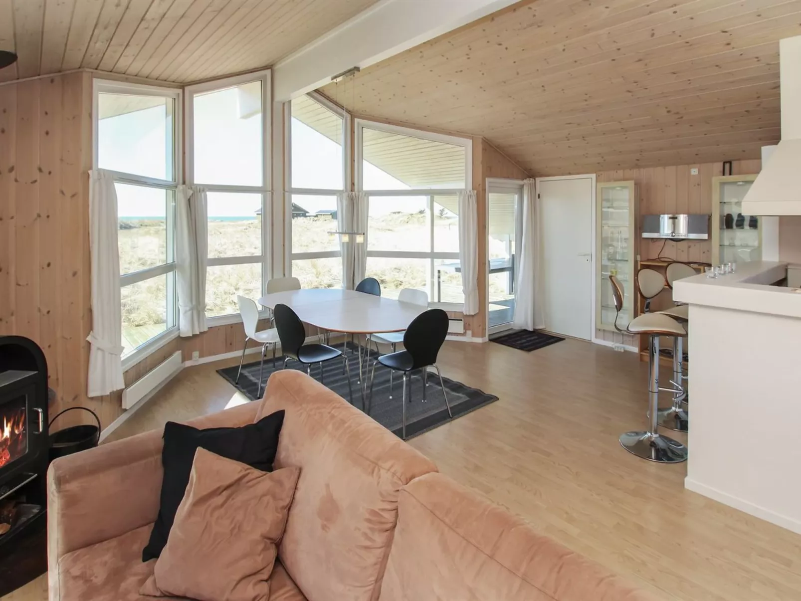 "Katla" - 400m from the sea-Inside