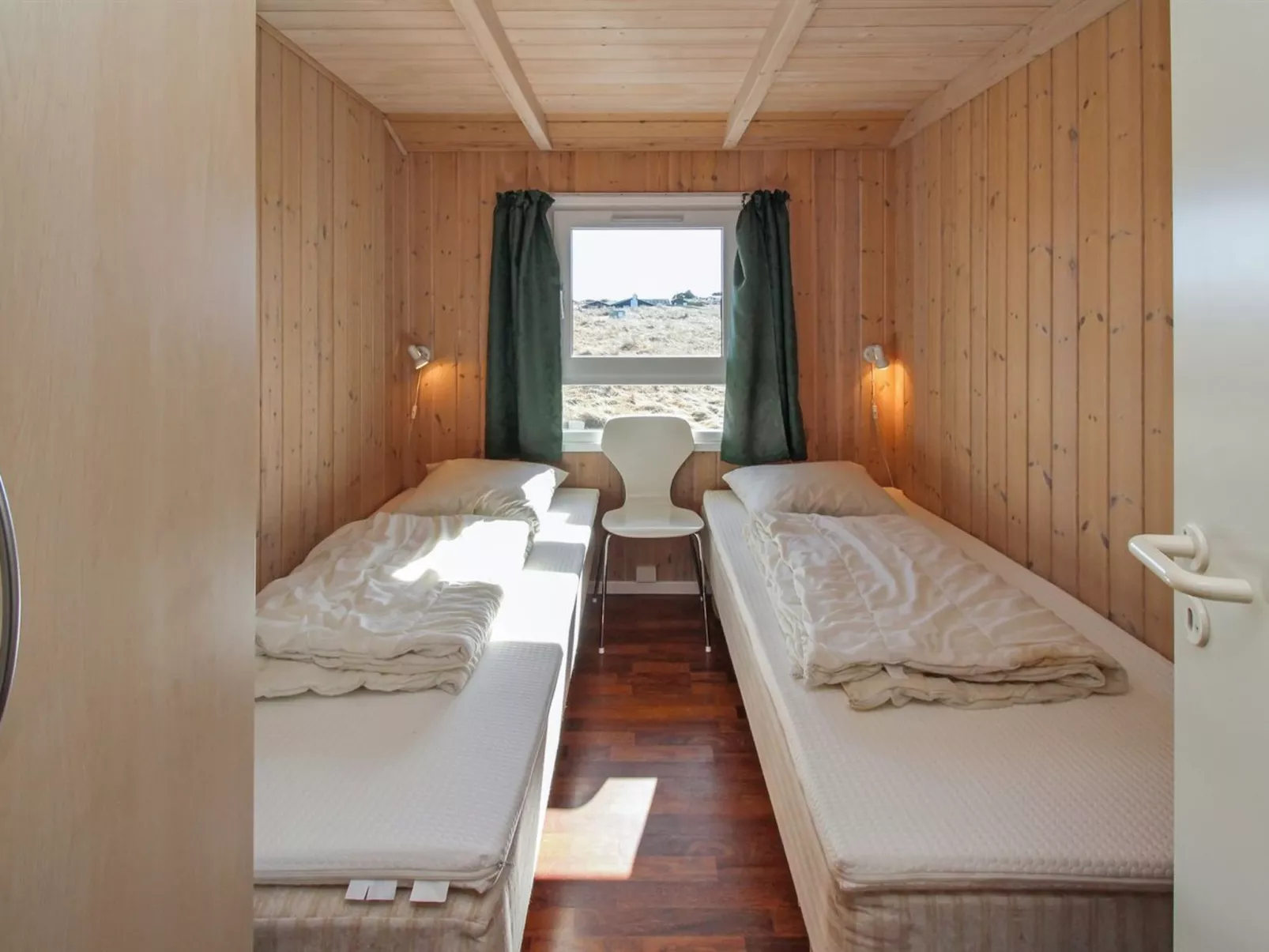 "Katla" - 400m from the sea-Inside
