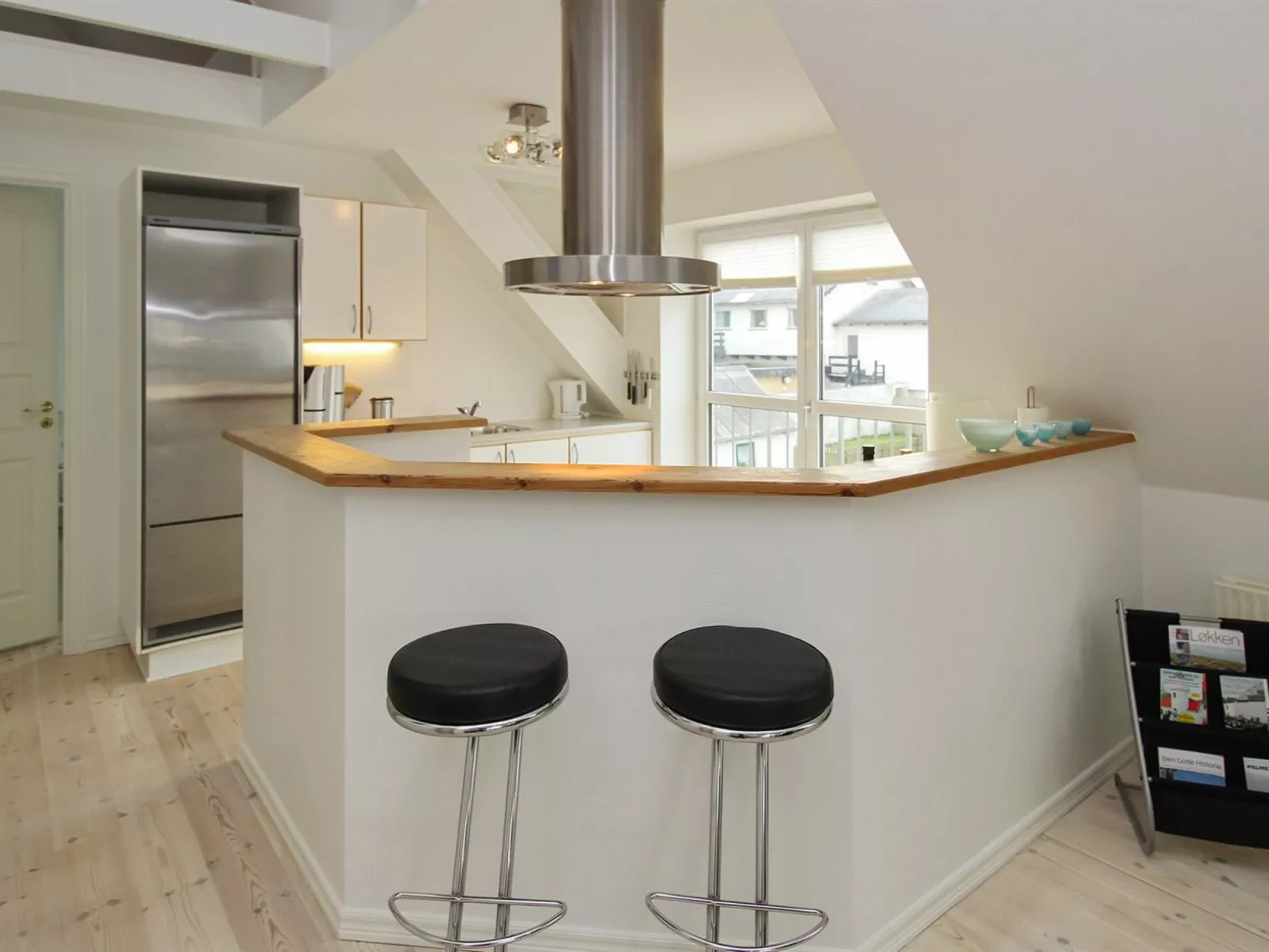 "Githe" - 100m from the sea-Inside