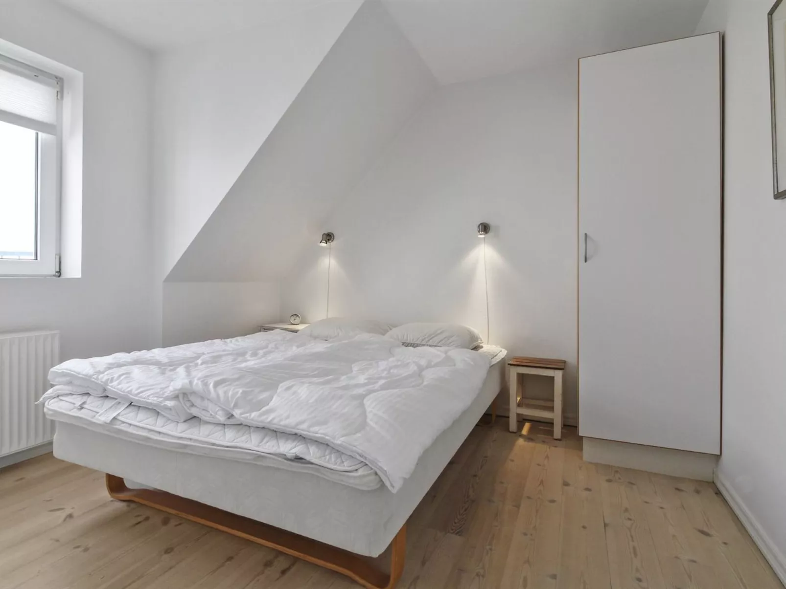 "Githe" - 100m from the sea-Inside