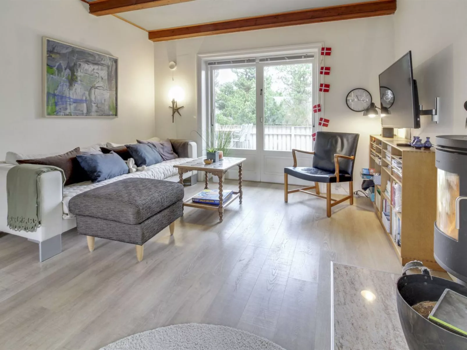 "Ridir" - 3.5km from the sea-Inside