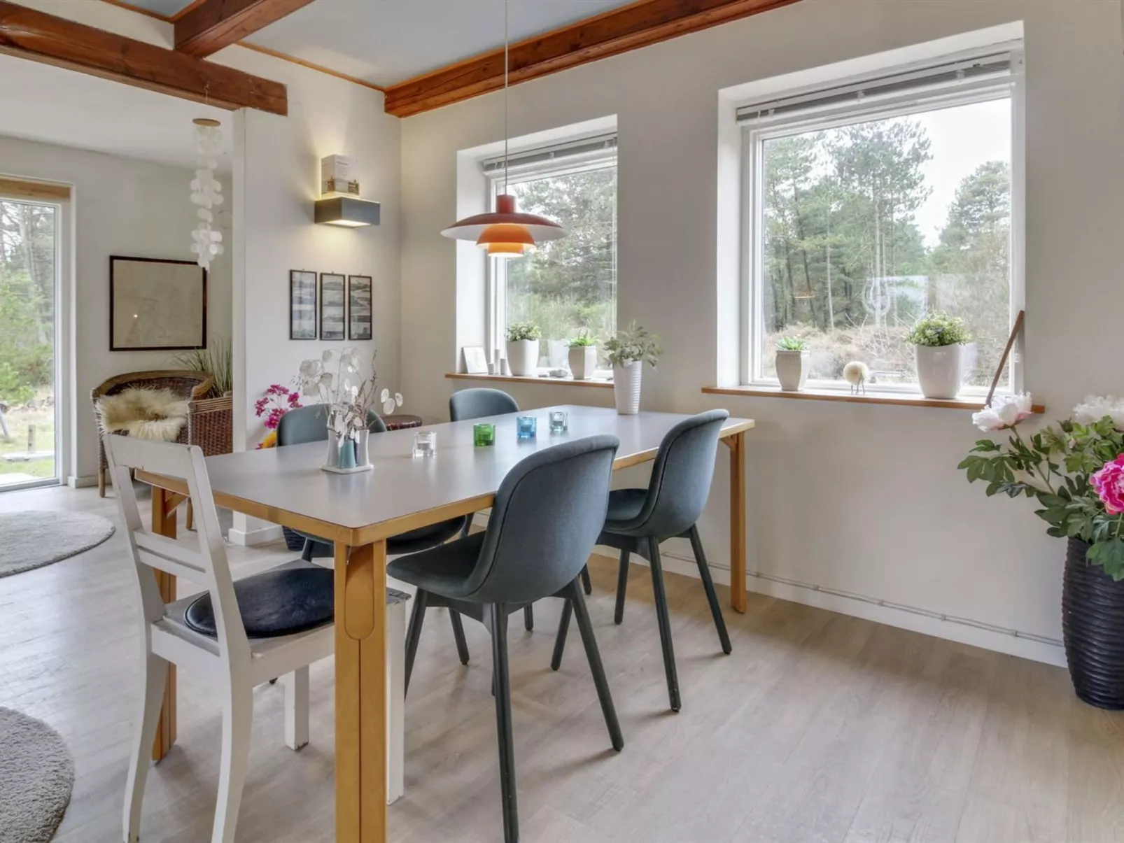 "Ridir" - 3.5km from the sea-Inside