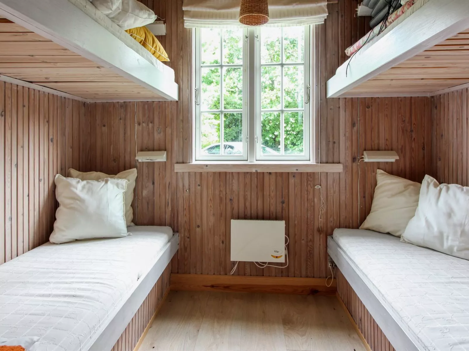 "Tineke" - 200m from the sea-Inside