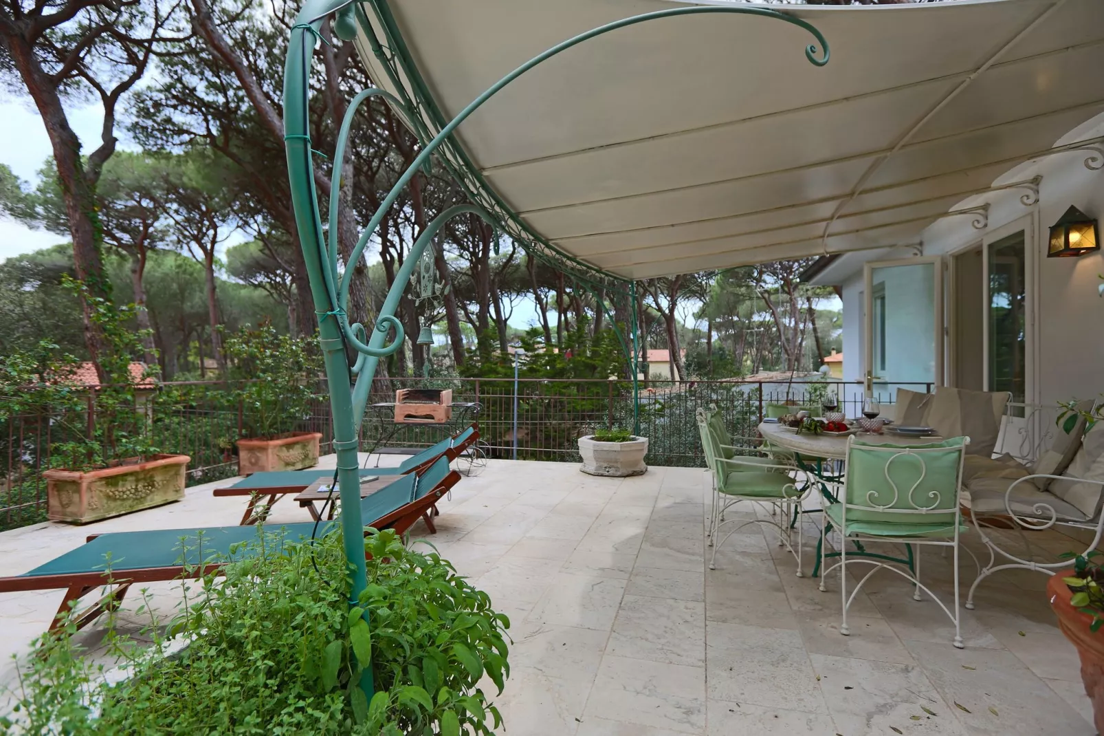 Pineta Iris-Terrace balcony