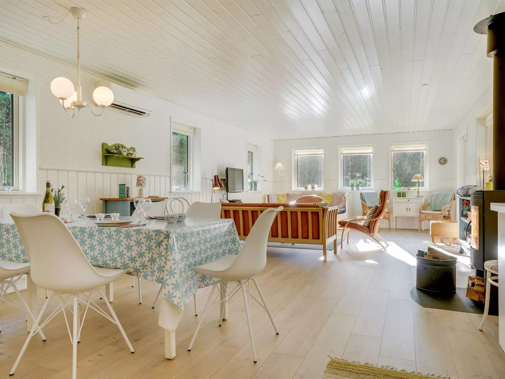 "Asla" - 400m from the sea-Inside