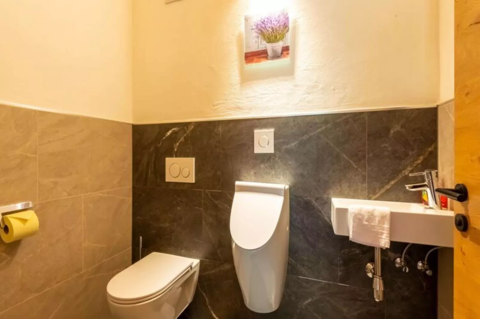 Haus Seiwald-Bathroom