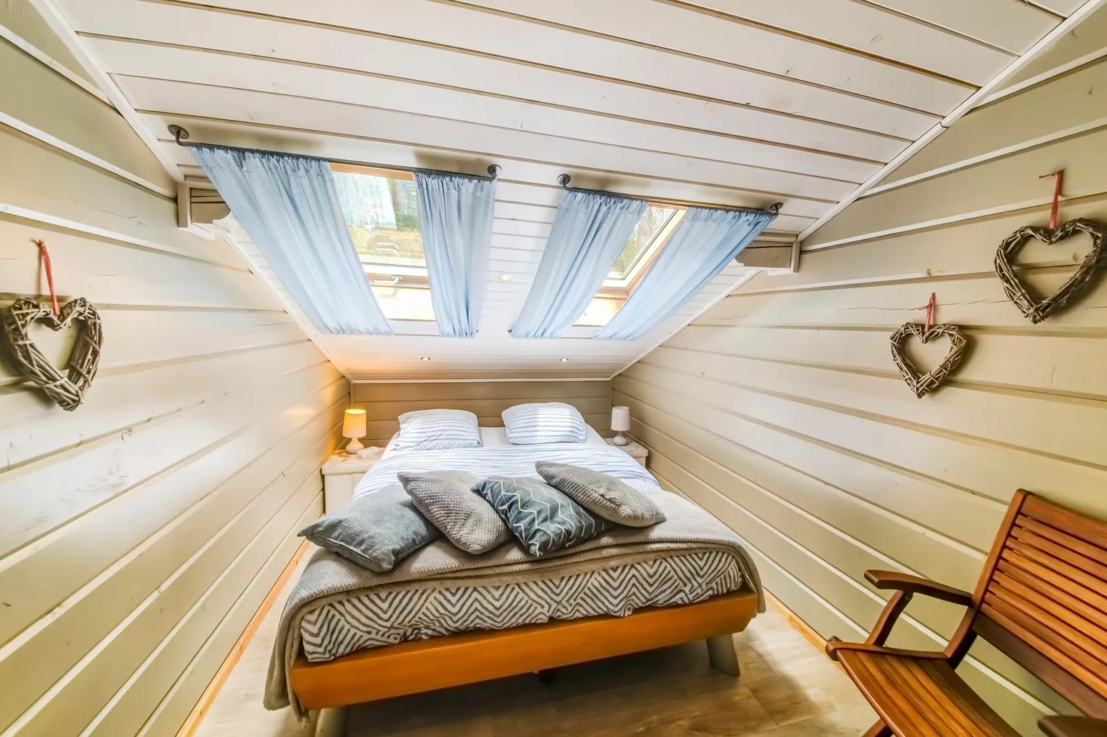 La Coccinelle-Bedroom
