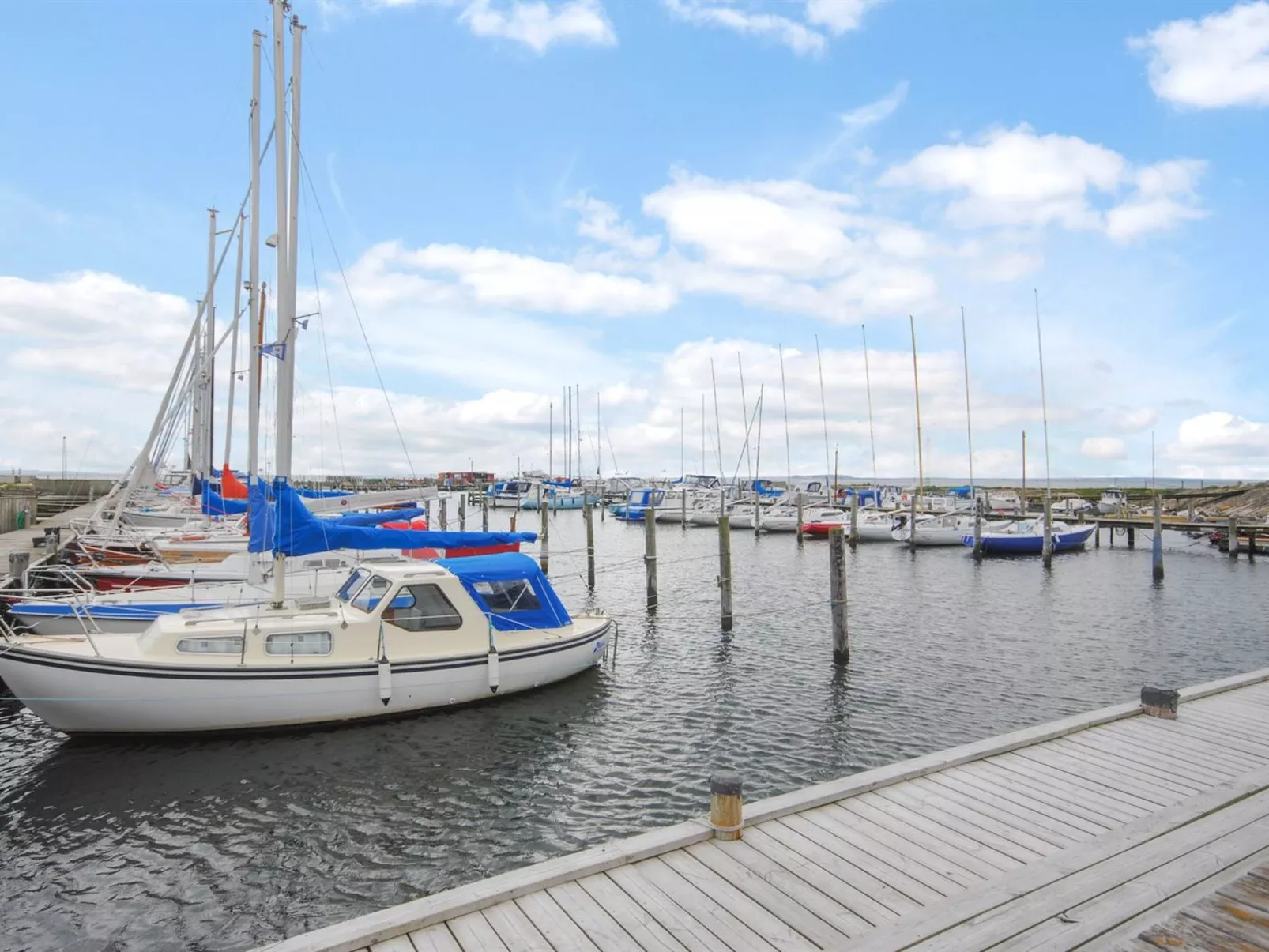 "Eisa" - 300m to the inlet-Outside
