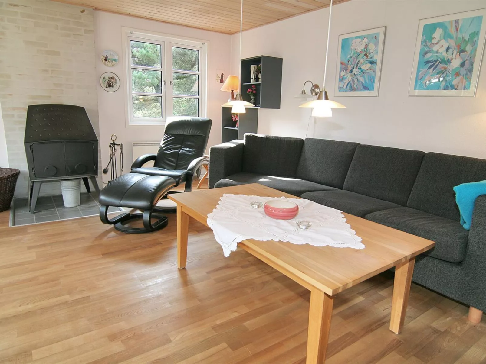 "Jula" - 800m from the sea-Inside
