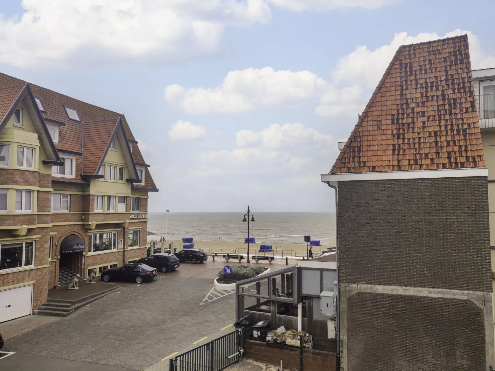 Beach House with lateral seaview-Dehors