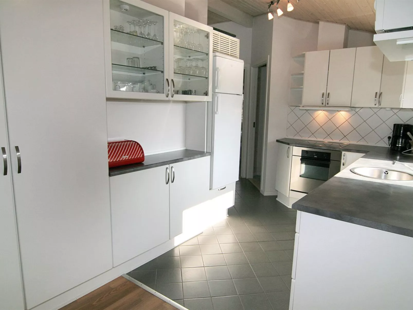 "Jula" - 800m from the sea-Inside