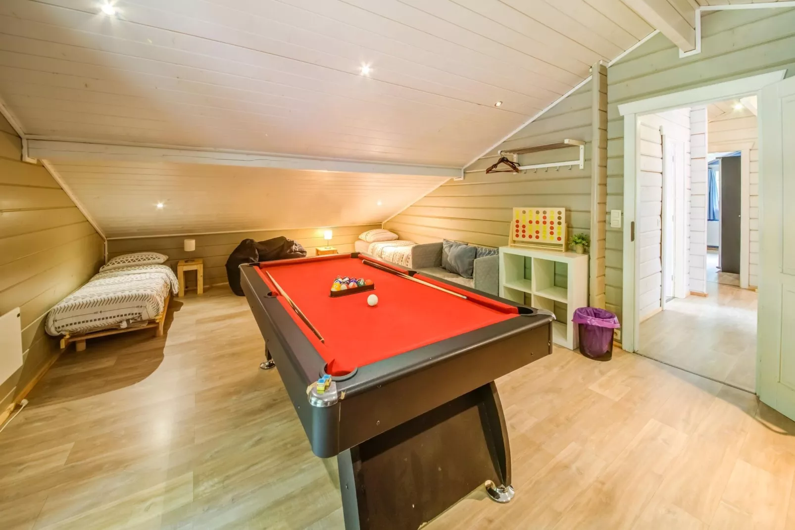 La Coccinelle-Recreation room