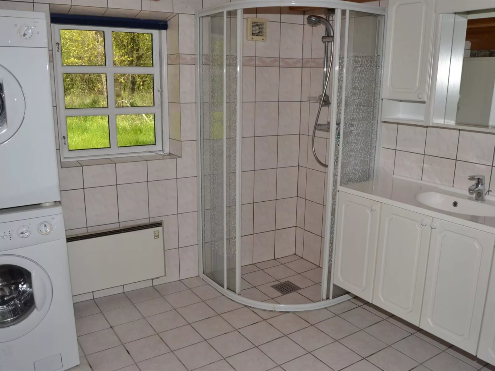 "Botmund" - 3.6km from the sea-Inside