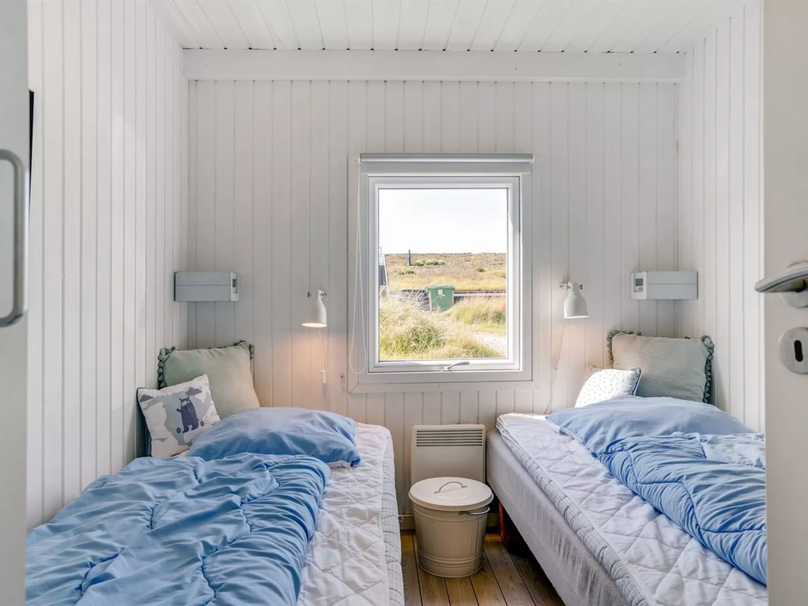 "Nilson" - 1.4km from the sea-Inside