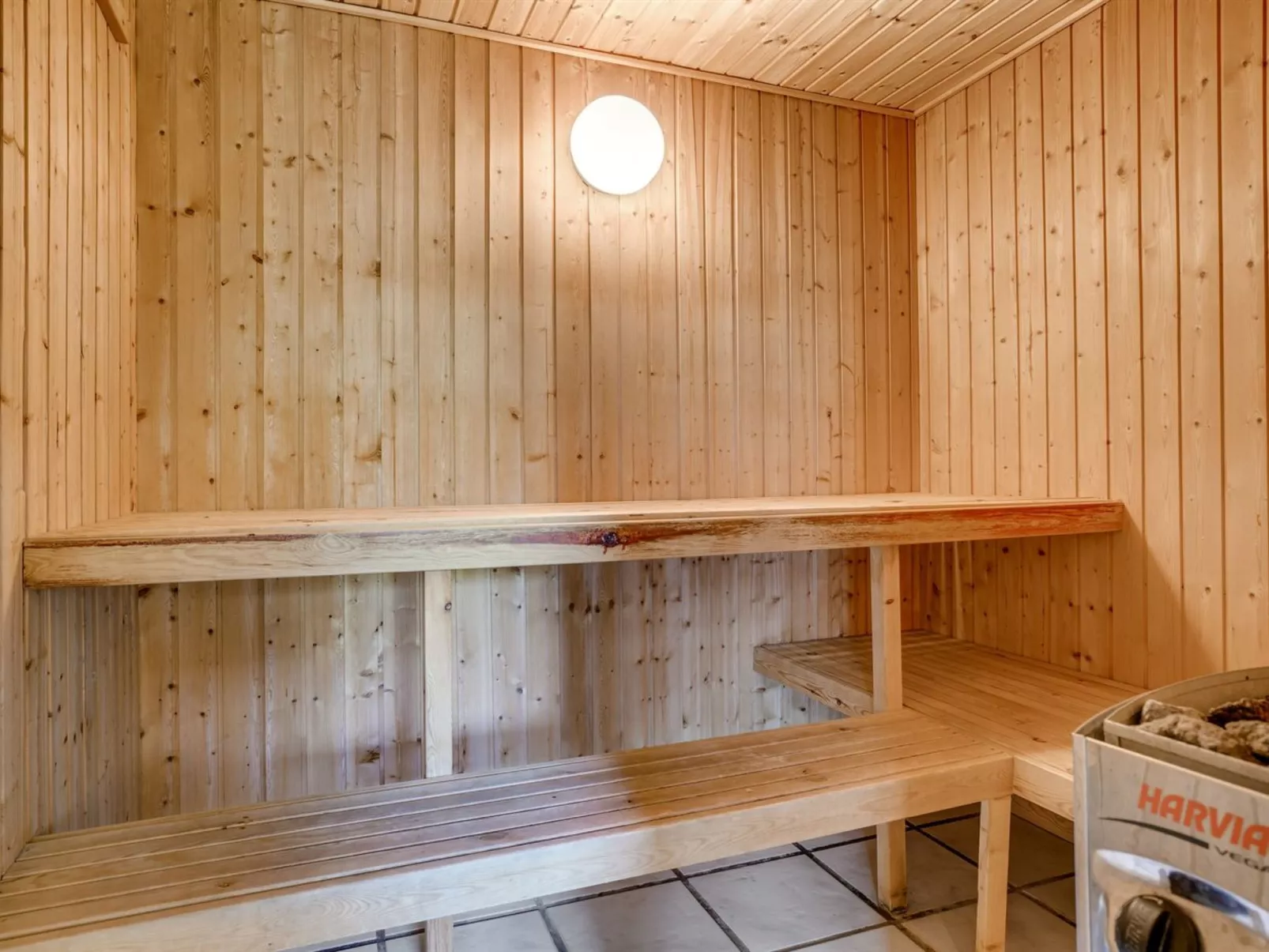 "Nilson" - 1.4km from the sea-Inside