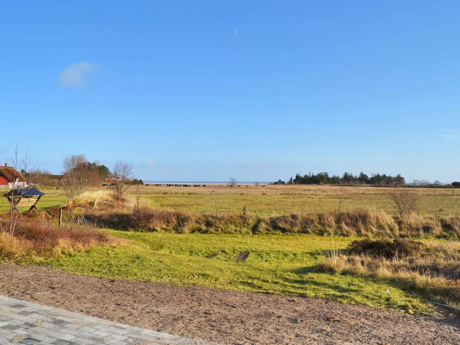 "Clare" - 4km from the sea-Outside