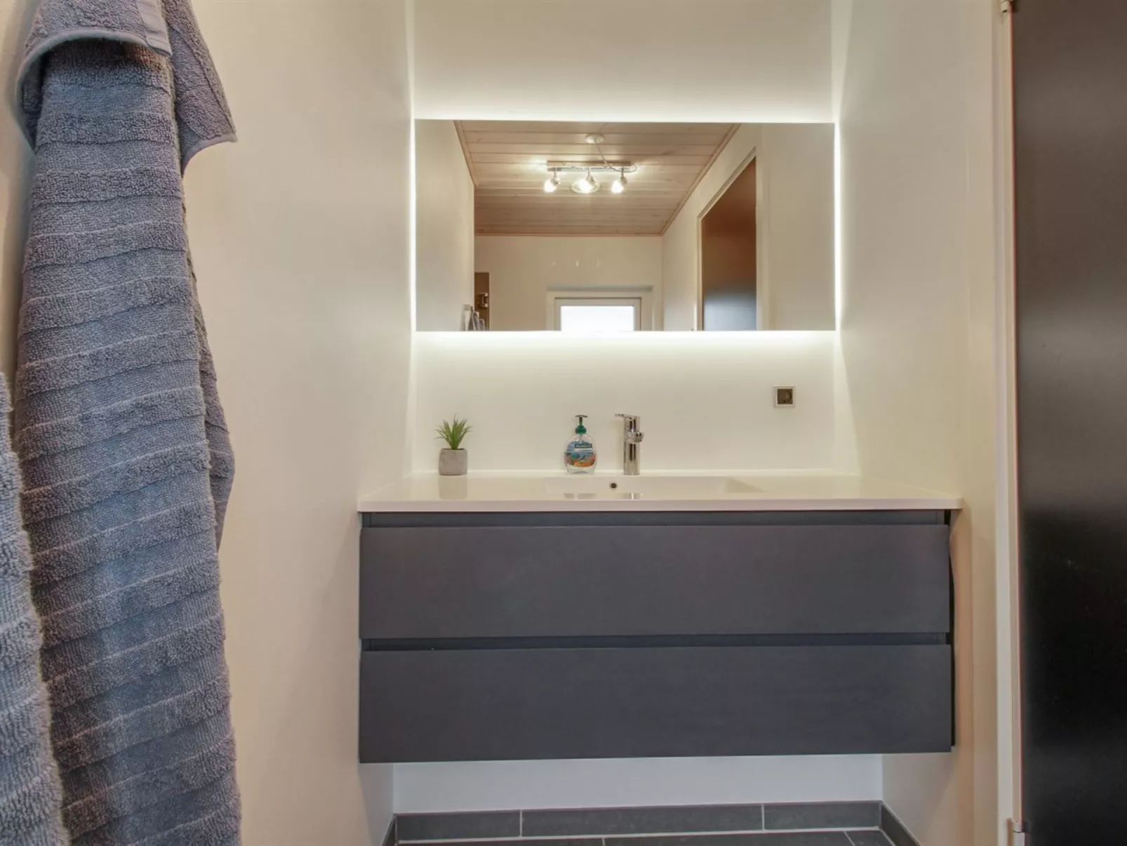 "Elviira" - 350m from the sea-Inside