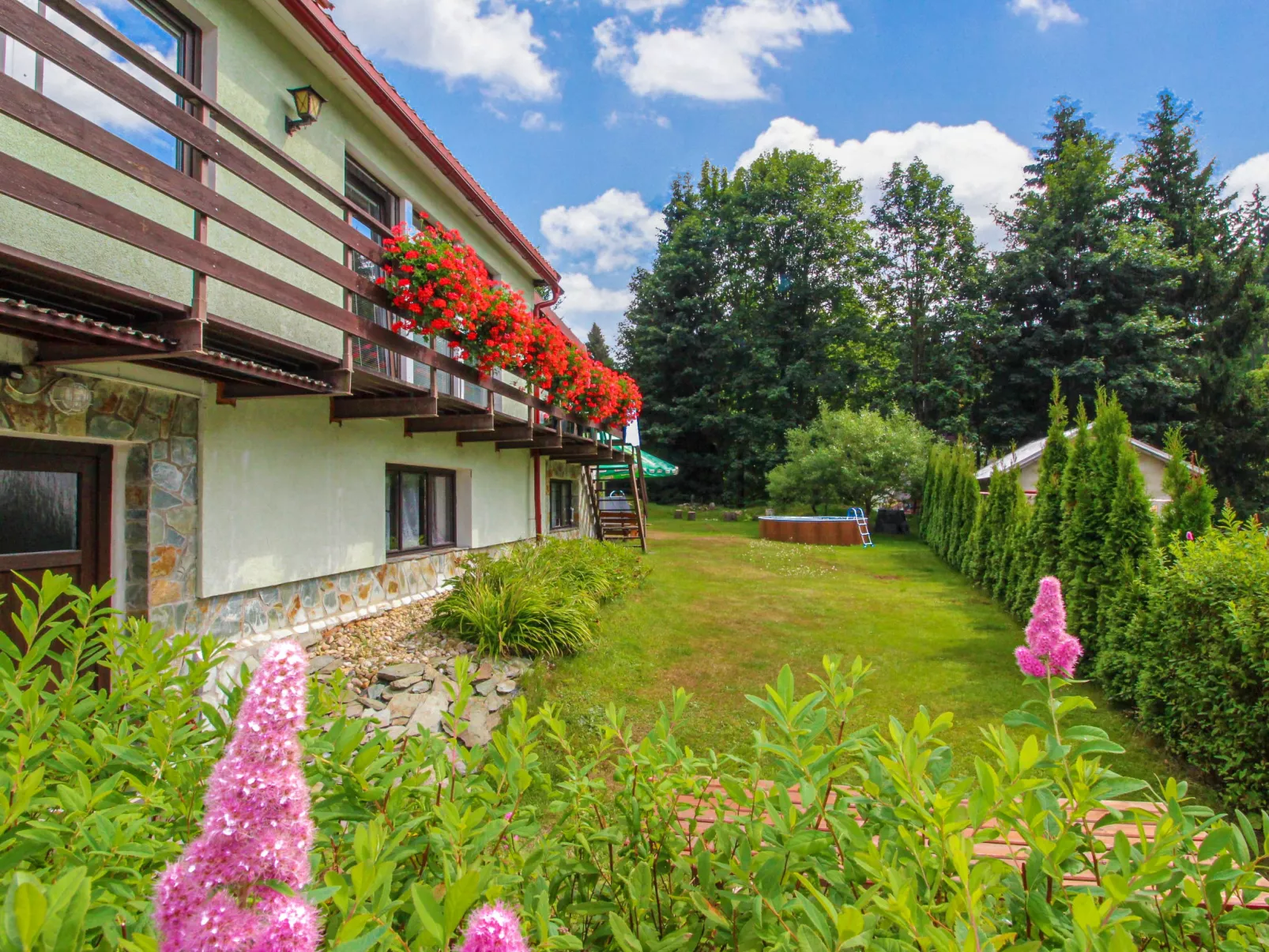 Harrachov 387-Outside