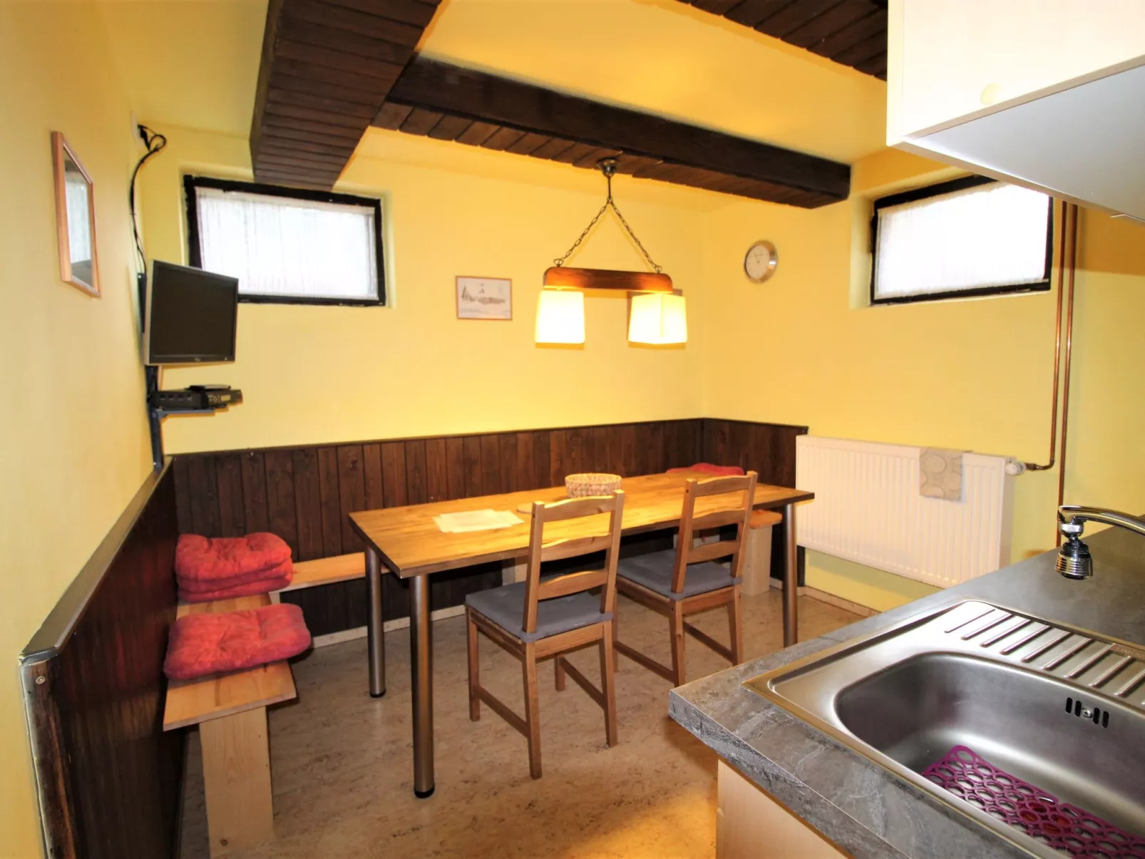 Harrachov 387-Inside