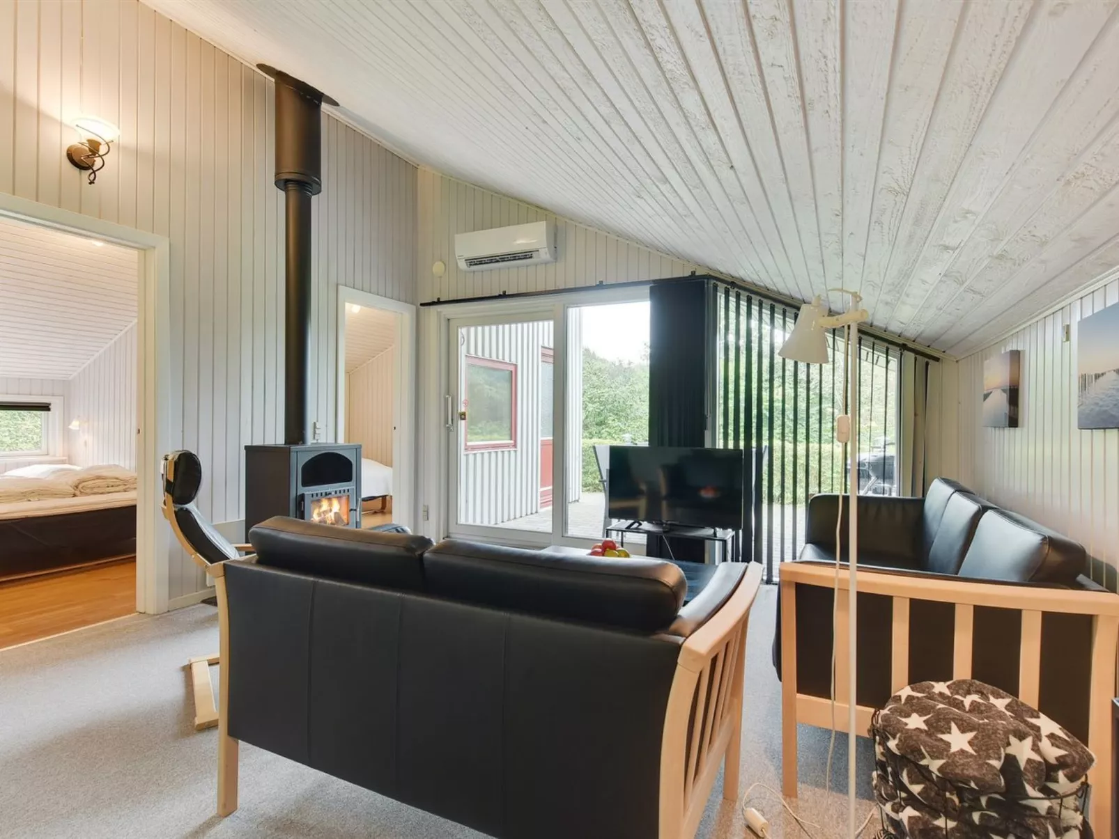 "Corinna" - 28km from the sea-Draußen