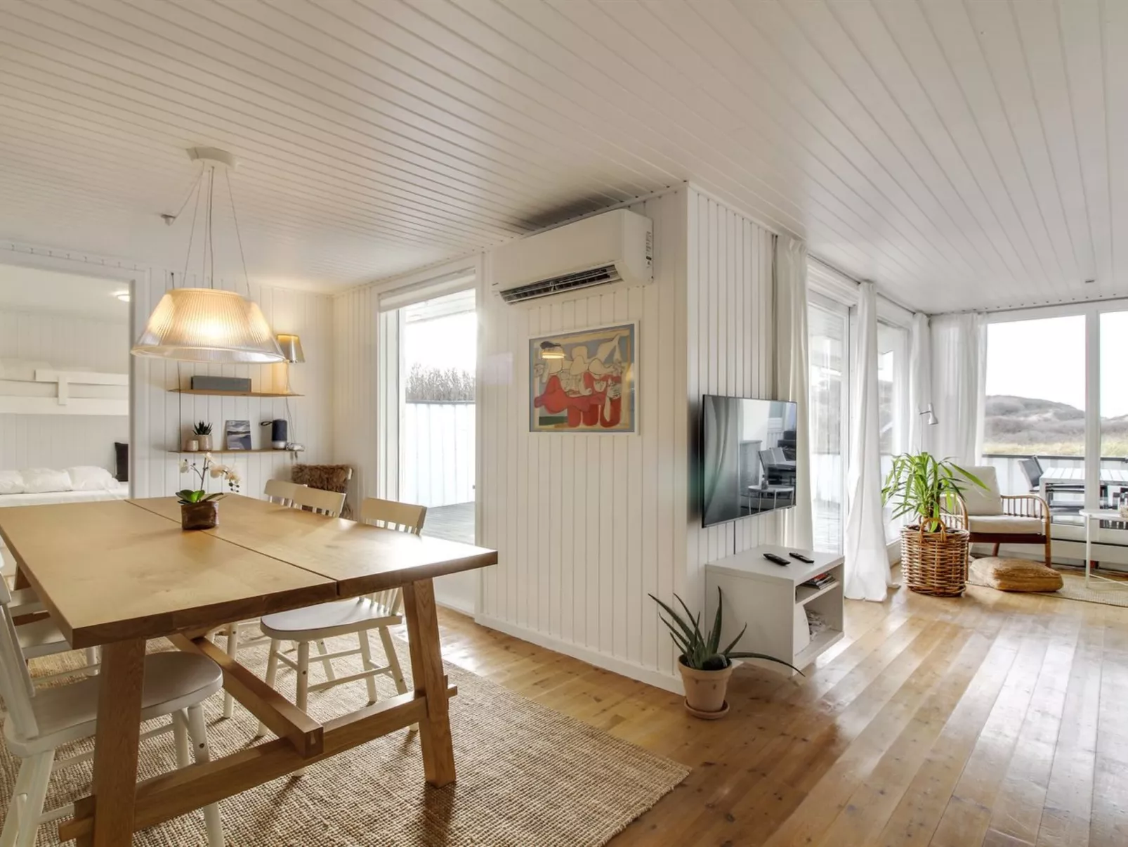 "Rutha" - 45m from the sea-Inside