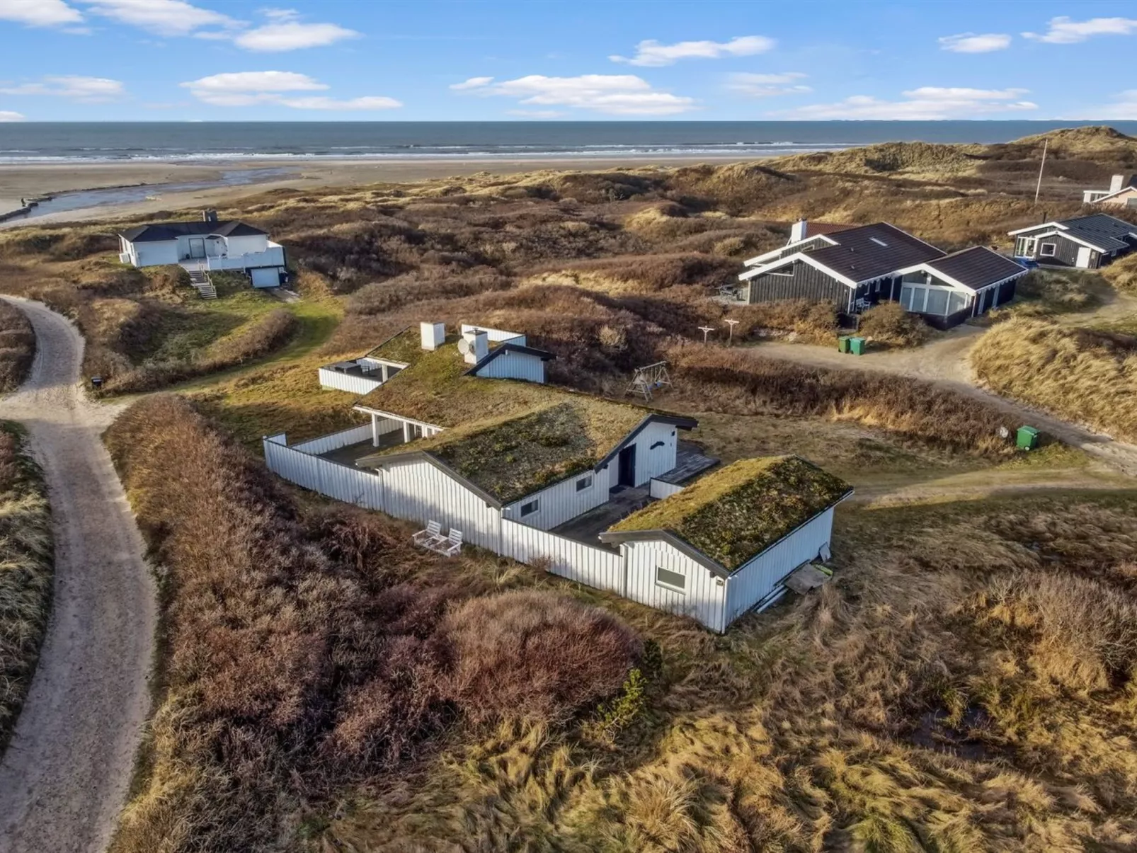 "Rutha" - 45m from the sea-Outside