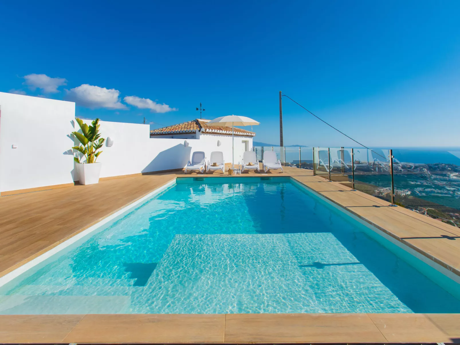 Mediterraneo-Outside